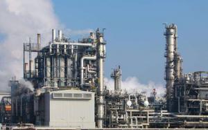 中國(guó)出臺(tái)成品油稅務(wù)新規(guī) 調(diào)油商和獨(dú)立煉廠將承受壓力