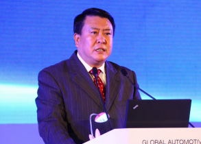 徐和誼：加快充電基礎設施建設