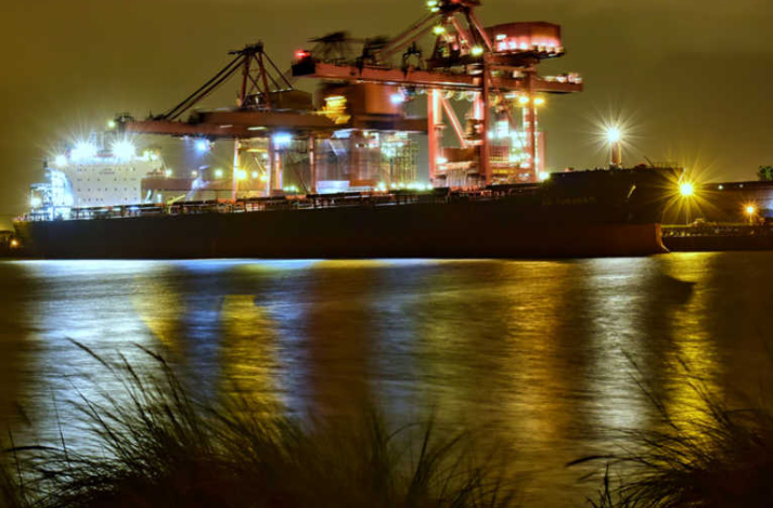 兩個財(cái)團(tuán)收購了EDF在敦刻爾克液化天然氣公司65.01％的股份