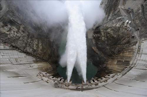 尼泊爾與孟加拉國簽署能源合作協議