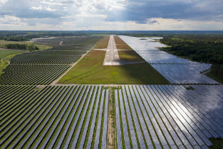 2018年4月至6月印度的太陽能發(fā)電裝置下降了52％