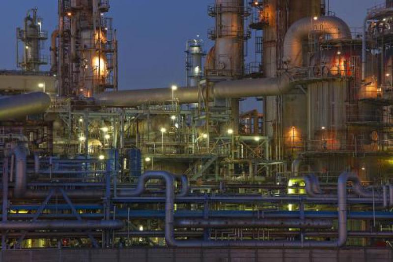 日本大規模地震關閉了北海道煉油廠和所有發電廠