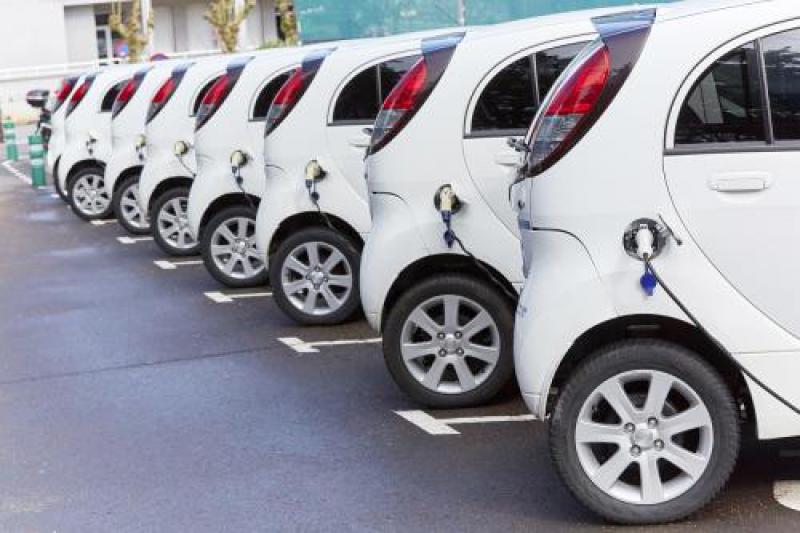 電動汽車行業(yè)發(fā)展前景分析 融合多方發(fā)展勢在必行